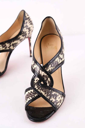 Talons Christian Louboutin  Beige