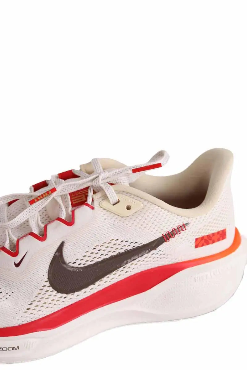 Baskets Nike Blanc en Tissu