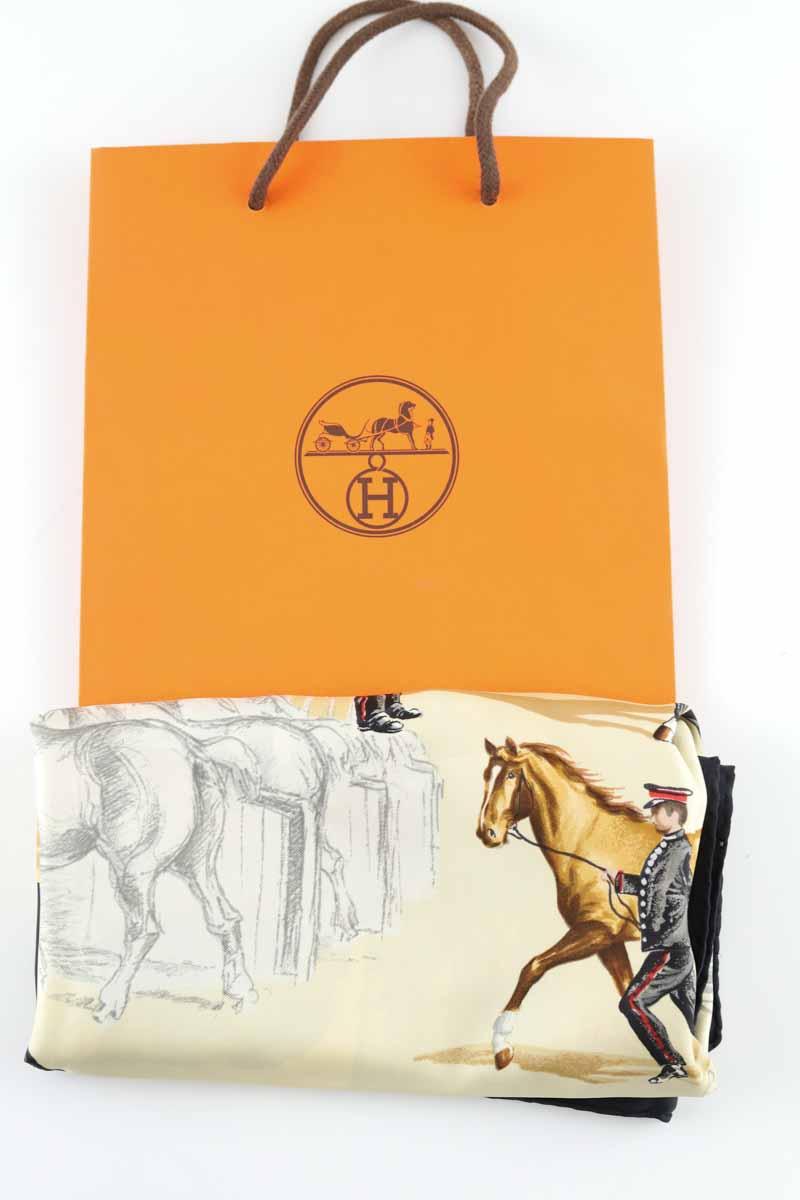 Carrés Hermès  Beige