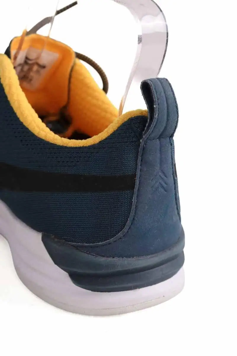 Baskets basses Nike Vert en Tissu