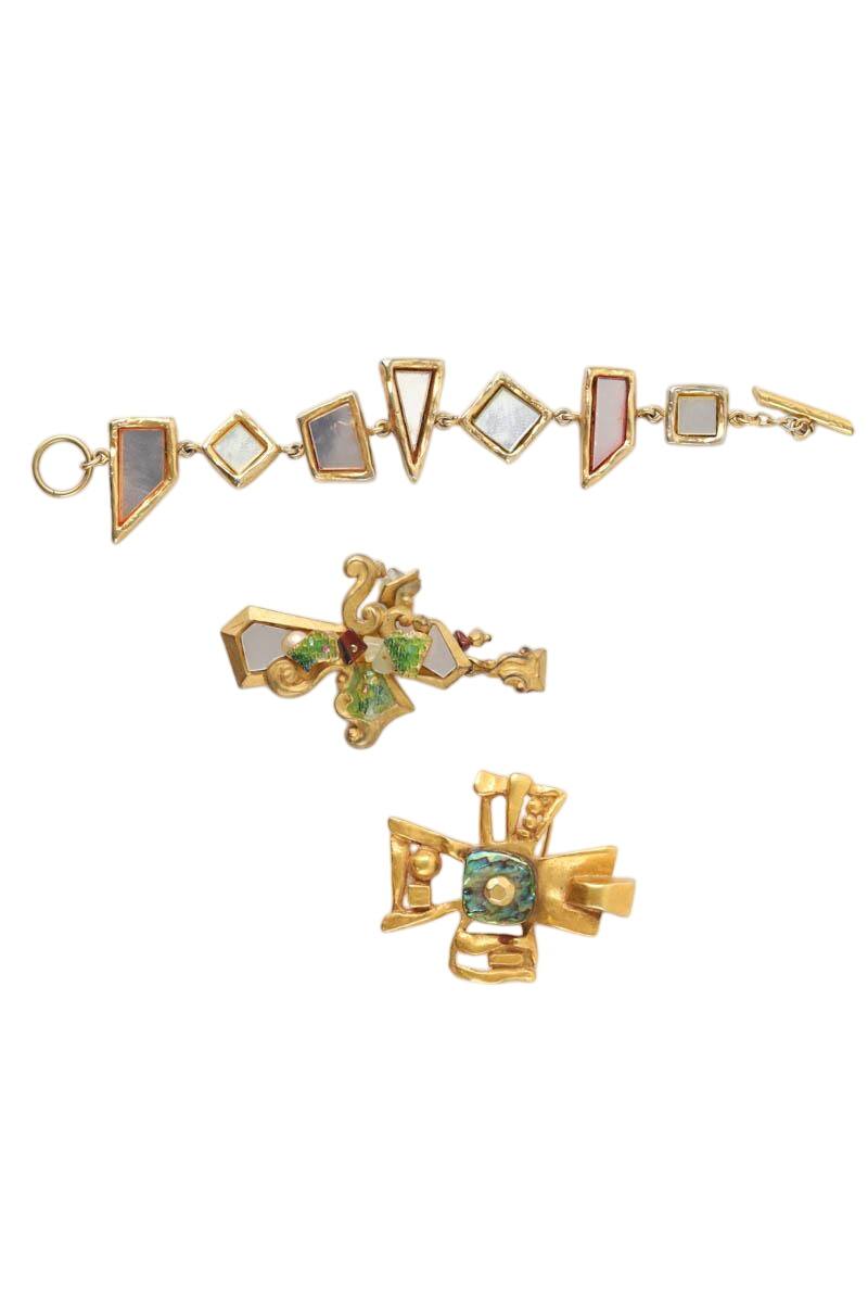 Lot de bijoux Christian Lacroix  Doré