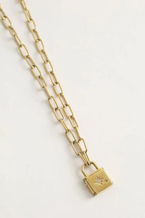 Collier APM Monaco Doré en Plaqué or