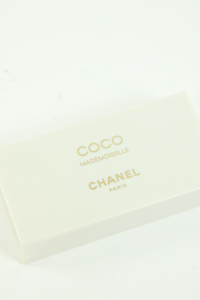  Chanel  Blanc