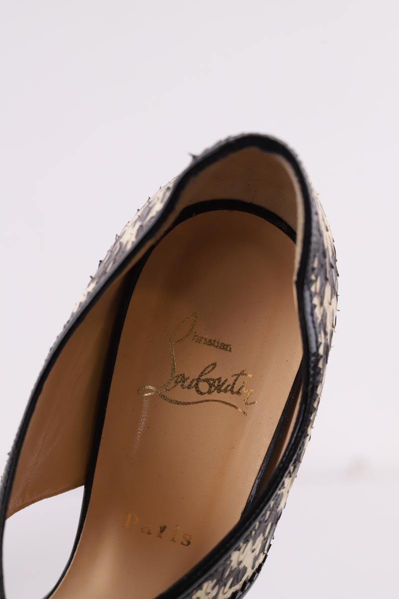 Talons Christian Louboutin  Beige