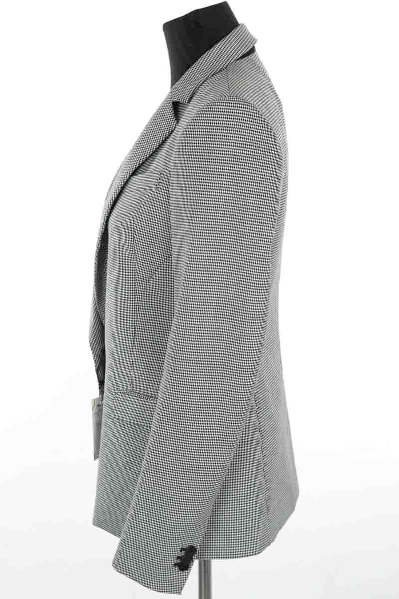 Blazers Theory  Noir