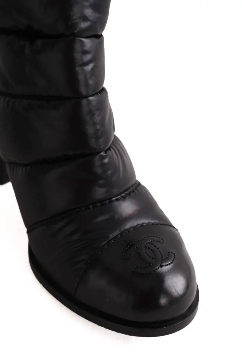 Boots Chanel Noir en Tissu