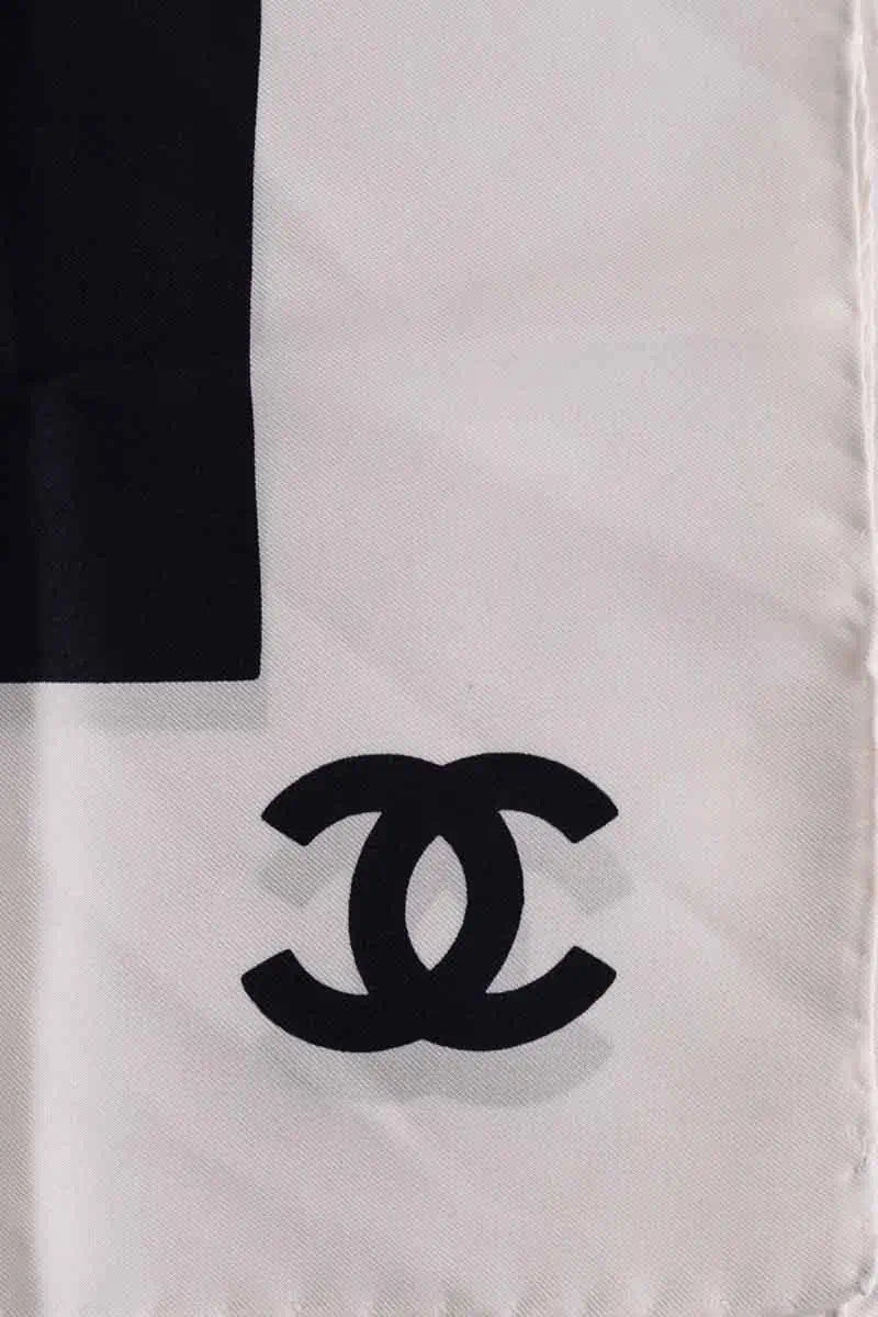 Carré Chanel Noir en Soie