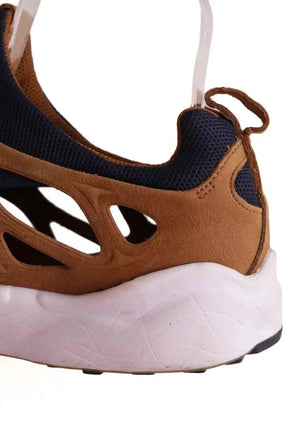 Baskets basses Nike Camel en Tissu
