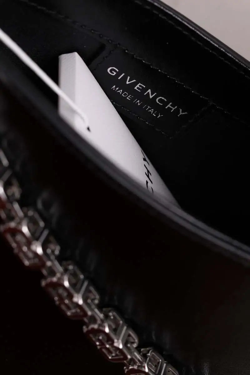 Sac à main Givenchy Cut Out Small Noir en Cuir