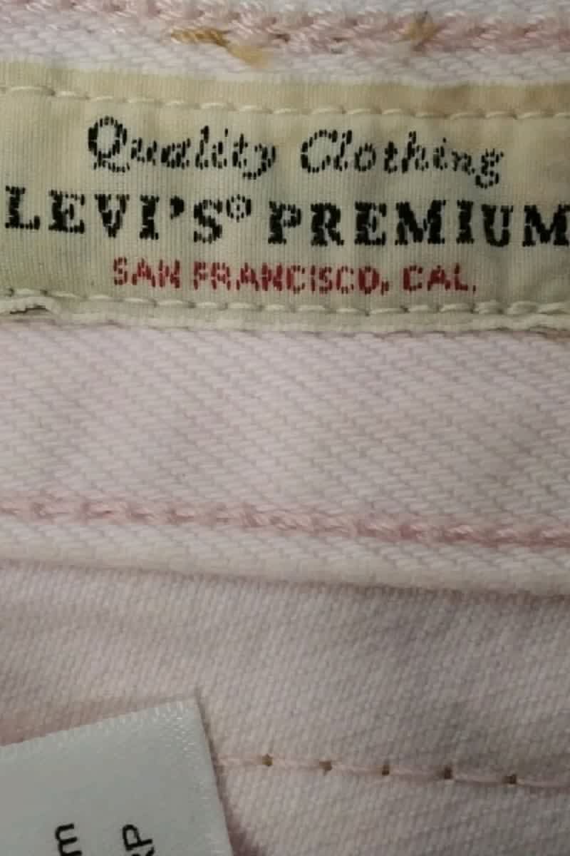 Short Levi's  Rose