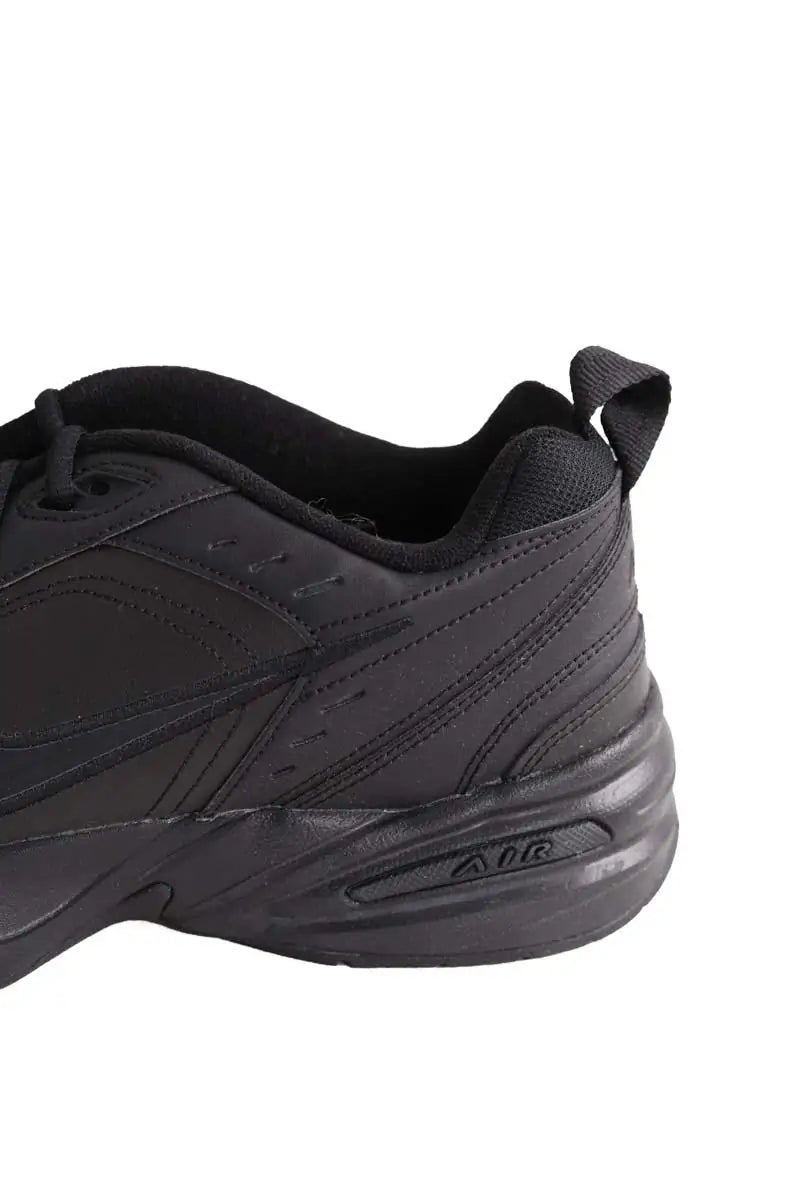 Baskets Nike Air Monarch Noir en Cuir