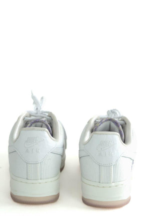 Baskets Nike  Blanc