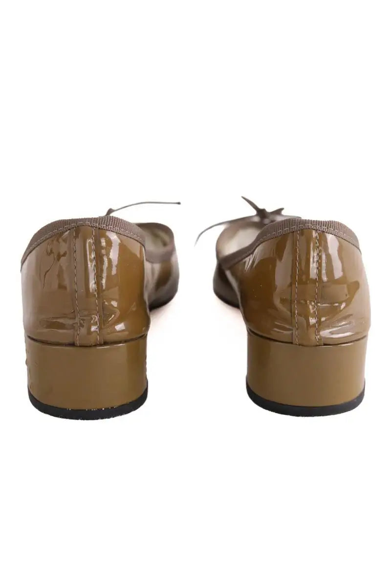 Ballerines Repetto Kaki en Cuir verni