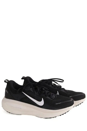 Baskets basses Nike Noir en Tissu