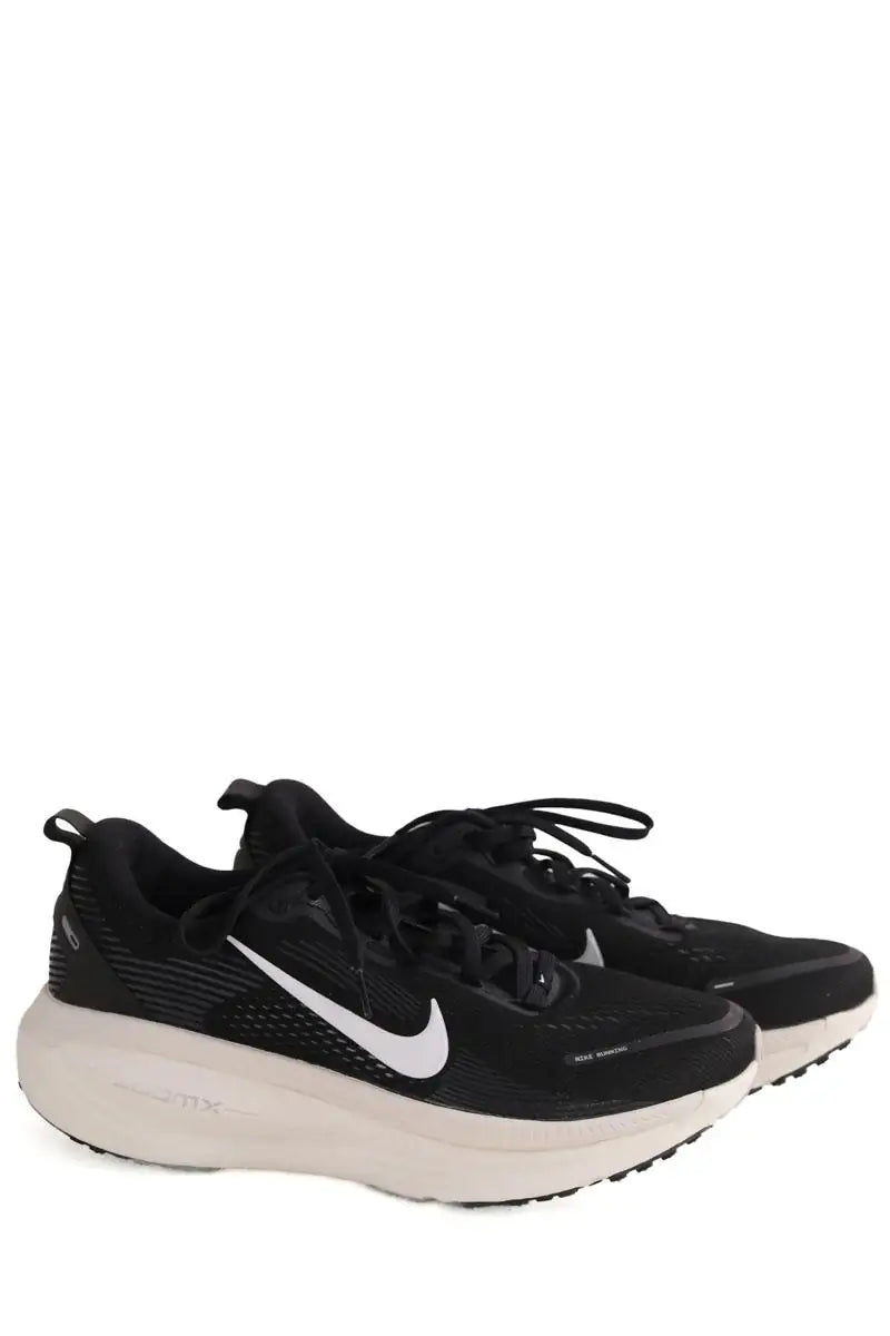 Baskets basses Nike Noir en Tissu
