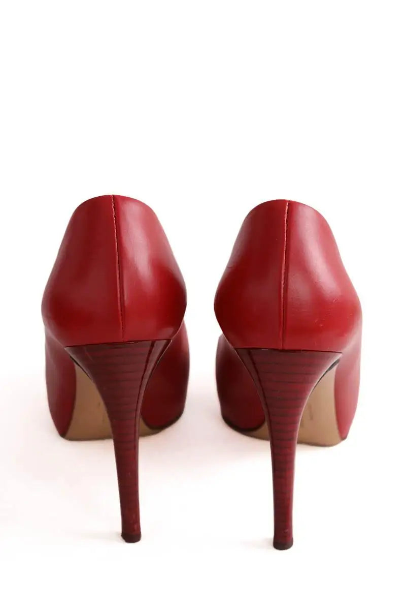 Talons Salvatore Ferragamo Rouge en Cuir