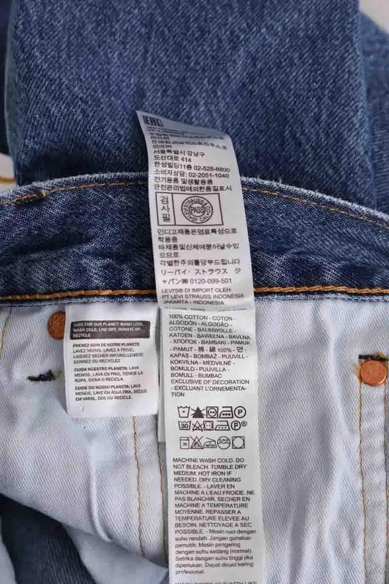 Jean droit Levi's Bleu en Coton