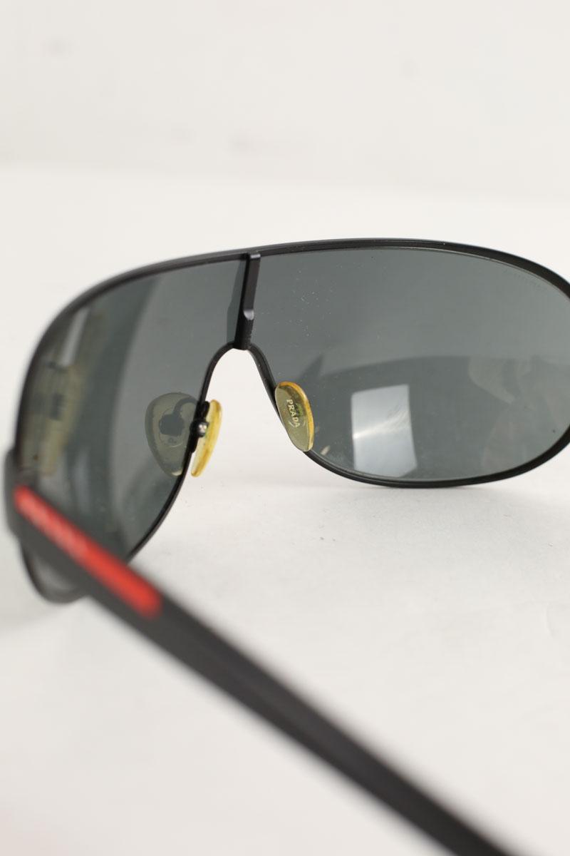 Lunettes de soleil Prada  Noir