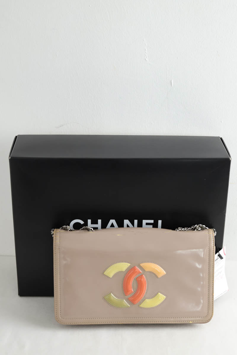 Sac à bandoulière en cuir verni