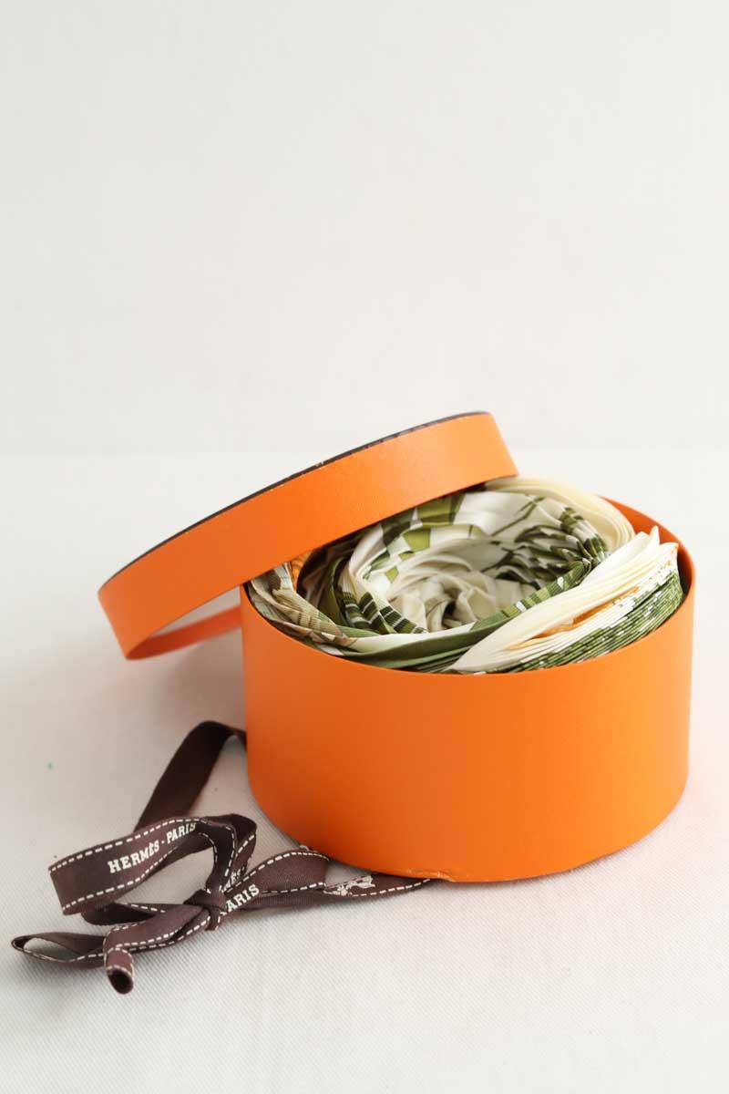 Foulard Hermès  Beige