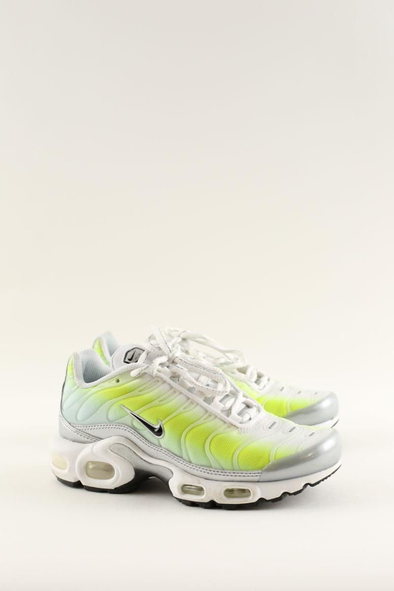 Baskets Nike  Jaune