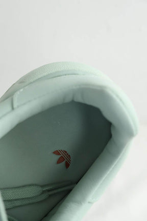 Baskets Adidas  Vert
