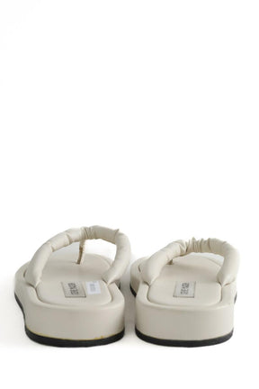 Tongs Steve Madden  Ecru