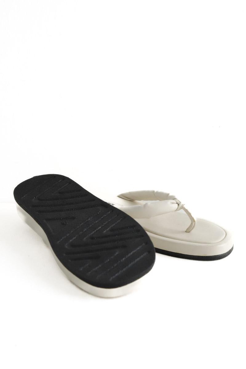 Tongs Steve Madden  Ecru
