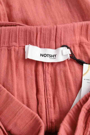 Droit Notshy  Rose