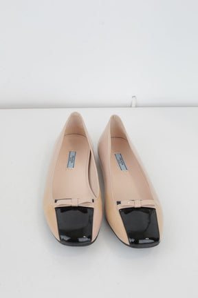 Ballerines en cuir verni