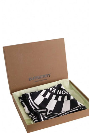 Carré Burberry Noir en Soie