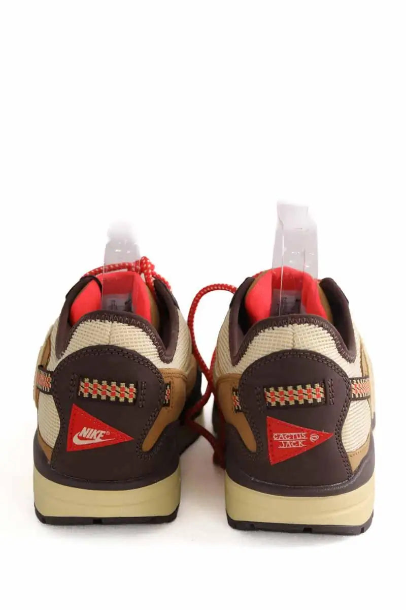 Baskets basses Nike Air Max 1 Marron en Tissu