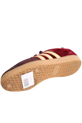 Baskets Adidas Bordeaux en Velours