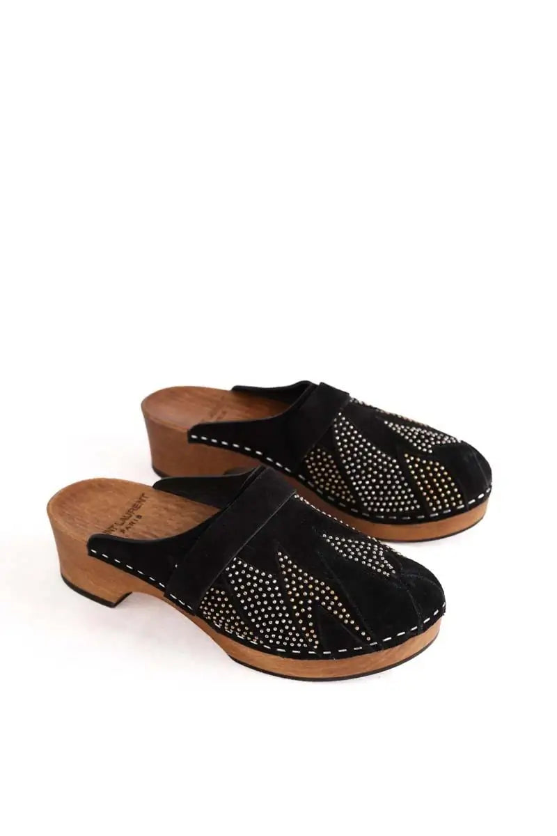Sabots Saint Laurent Studded accents slides Noir en Daim
