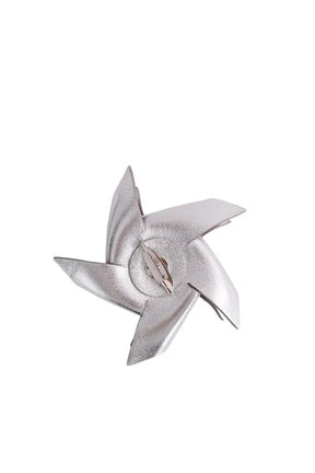 Épingle Chanel Argent en Cuir