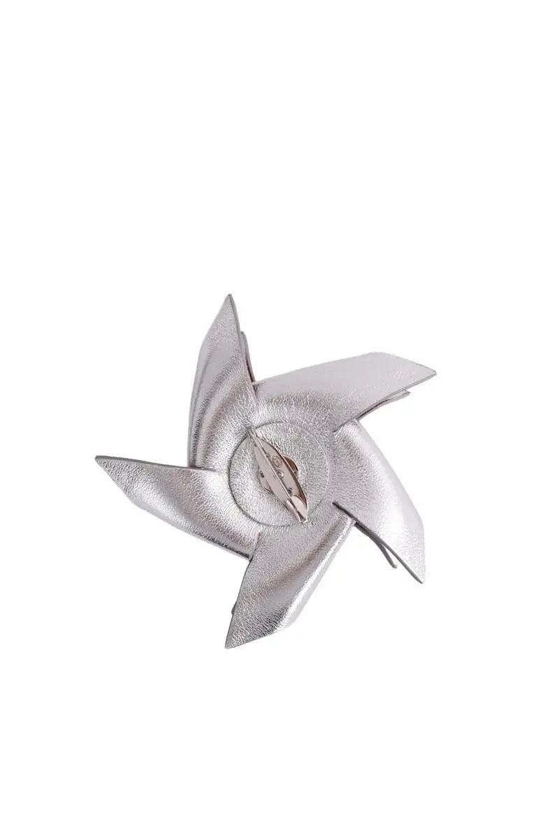 Épingle Chanel Argent en Cuir