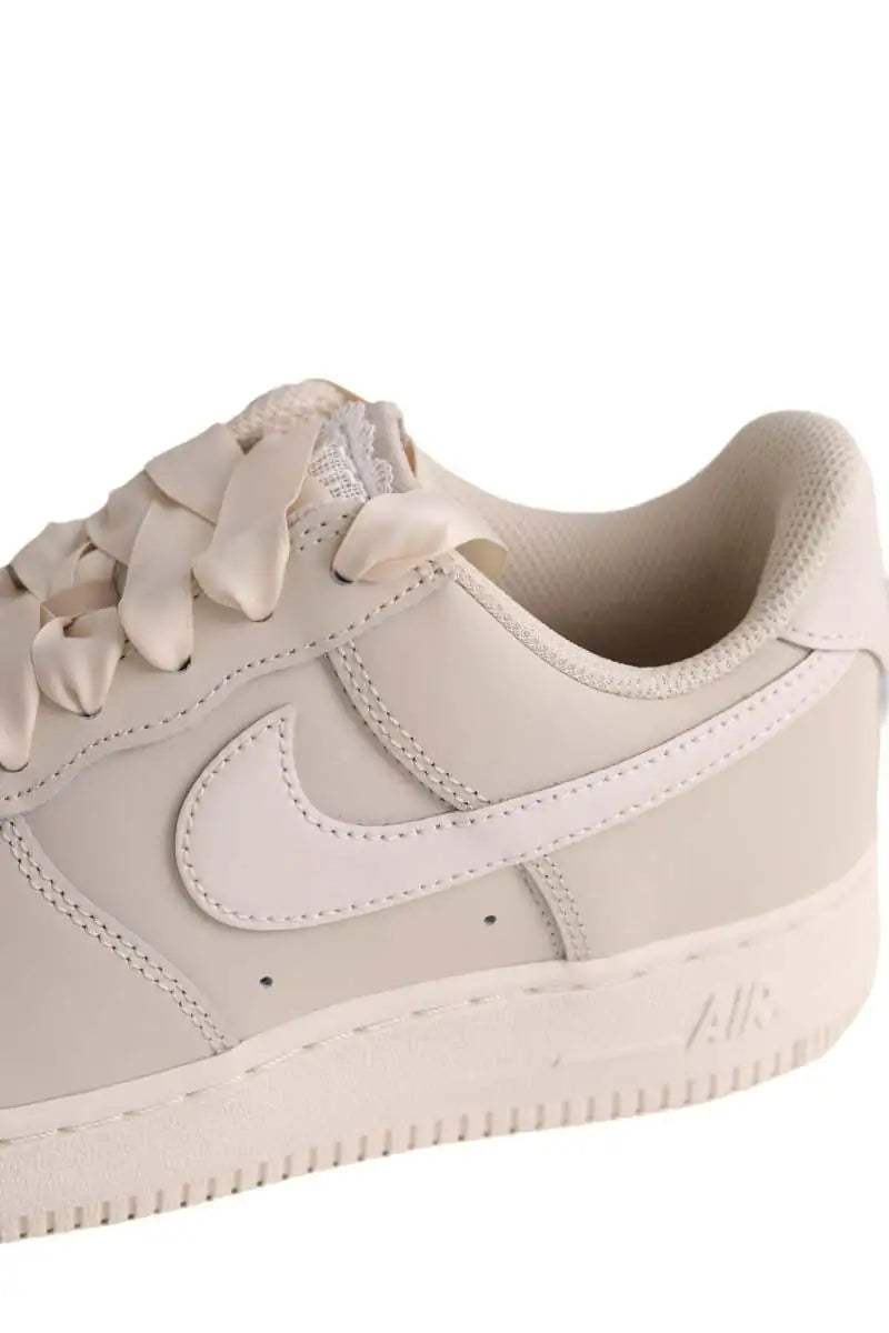 Baskets Nike Beige en Cuir