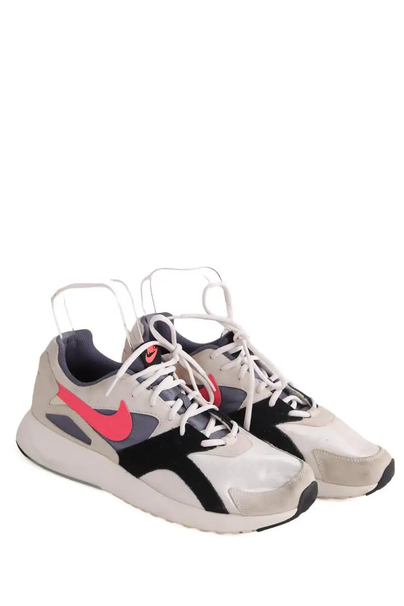 Baskets basses Nike Blanc en Tissu