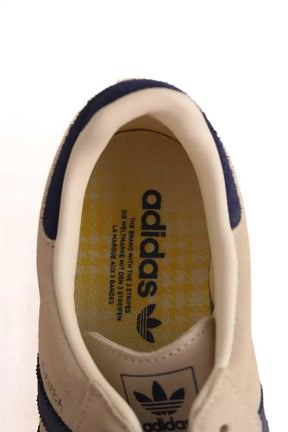 Baskets basses Adidas Beige en Daim