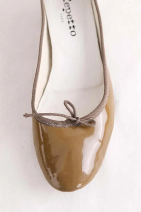Ballerines Repetto Kaki en Cuir verni