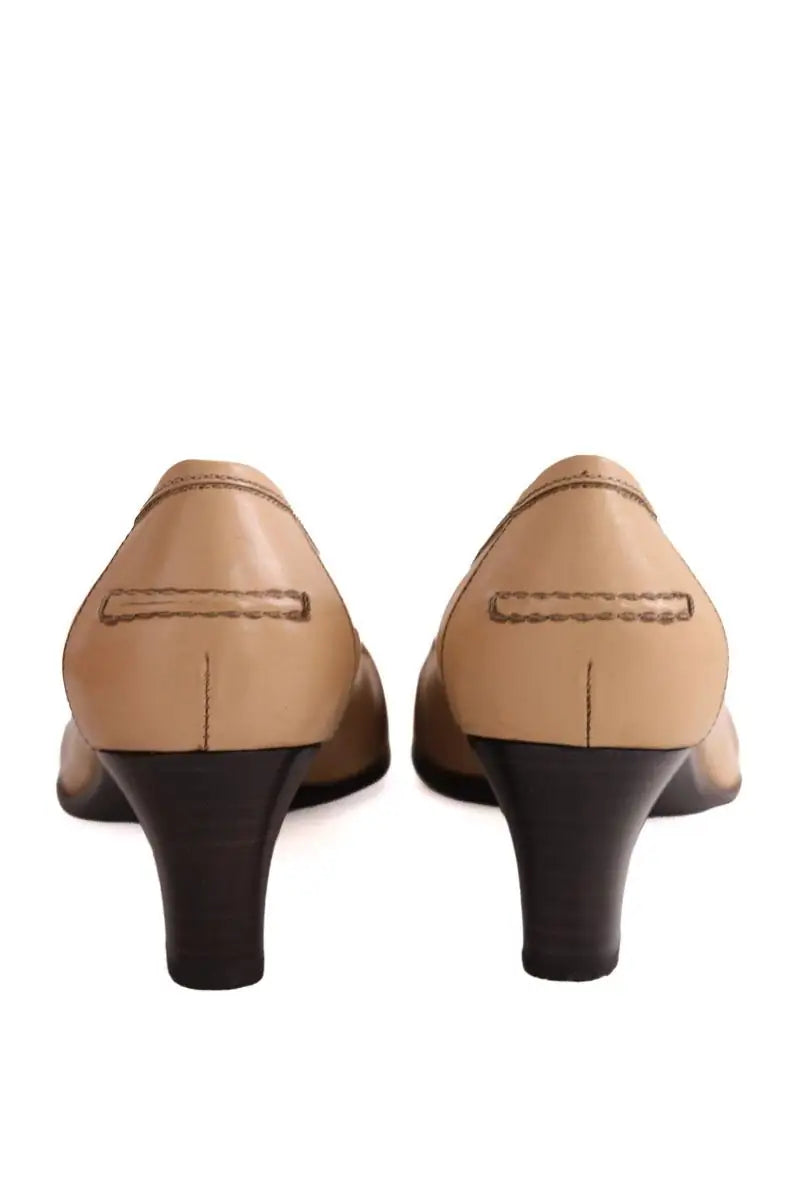 Mocassins Salvatore Ferragamo Beige en Cuir