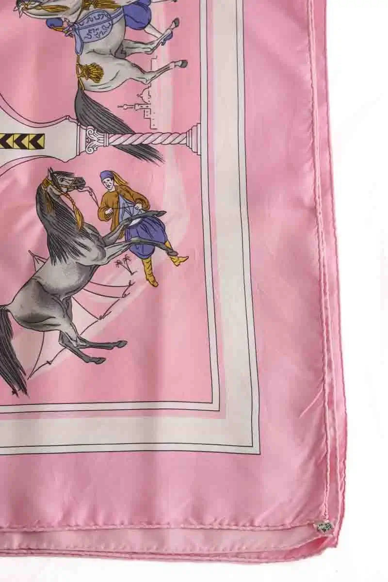 Carré Hermès Rose en Soie
