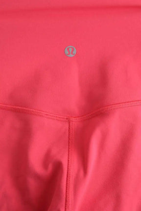 Top et short de sport Lululemon Rose en Synthétique