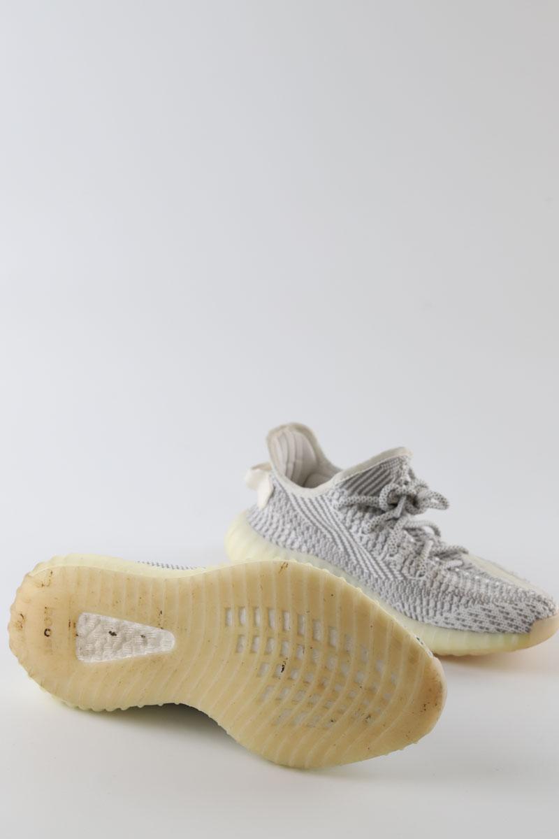 Baskets Yeezy Boost 350 V2 Gris