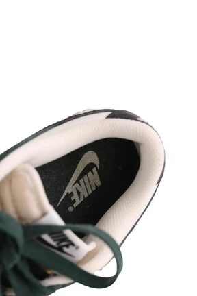 Baskets Nike Vert en Cuir