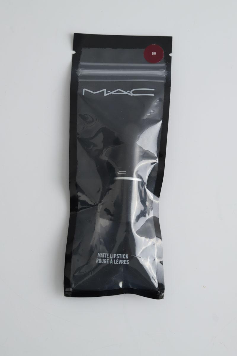 Rouge à lèvres Mac  Rouge