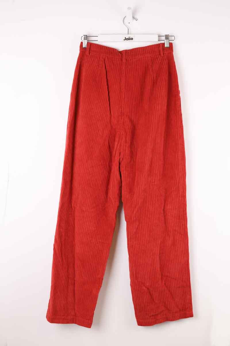 Droit The New Society  Rouge
