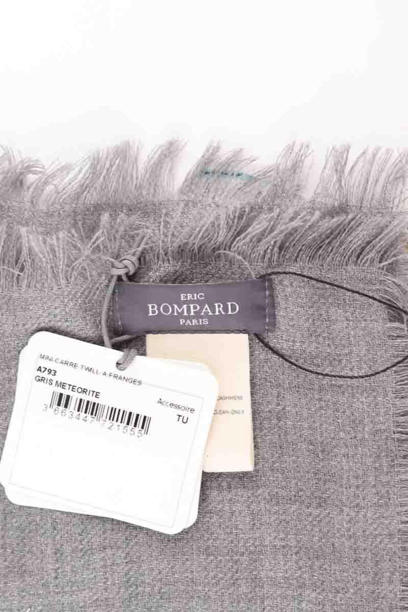 Carrés Eric Bompard  Gris