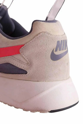 Baskets basses Nike Blanc en Tissu