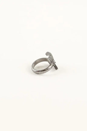 Bague logo CC pierres et strass Chanel Gris en Métal